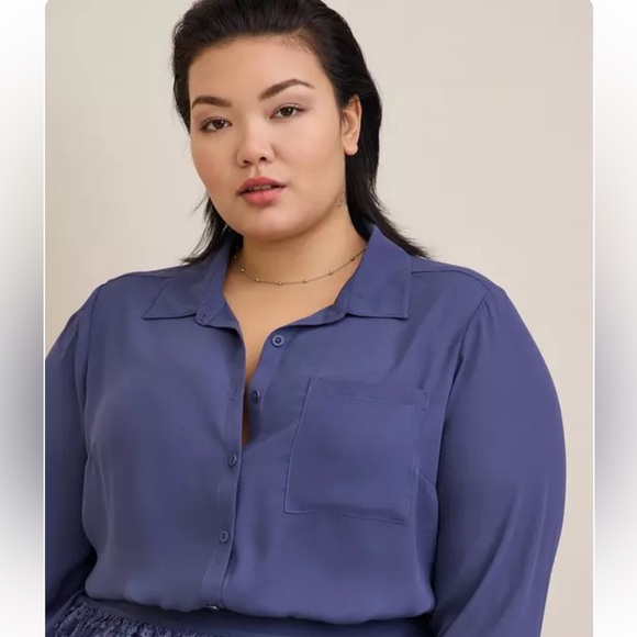 Torrid Lizzie Georgette Button Down Blouse BNWT Size 2 - Picture 4 of 8